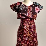 butik baju batik koleksi terbaru, batik fashion, atasan batik baju kerja batik dress pundak ruffle maroon