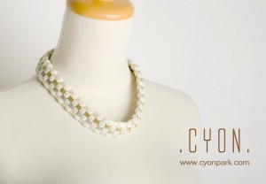 kalung, necklace, aksesoris, fashion accessories,samantha Necklace cream detail