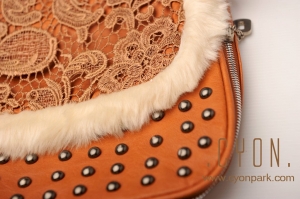 tas, handbag, postman bag, leather bag,Lacey Fur handbag light brown