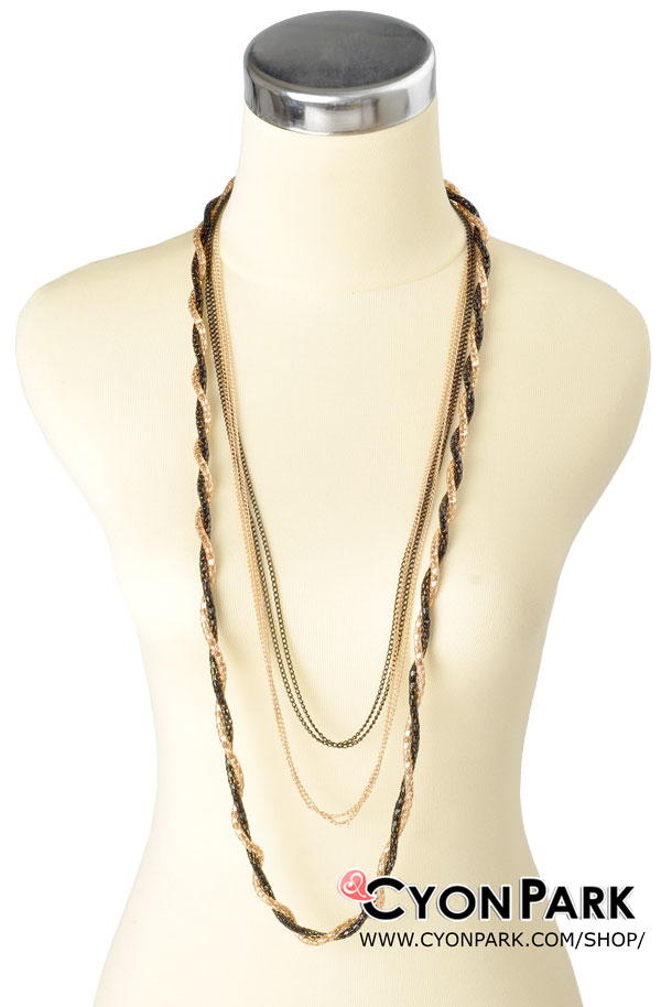 kalung-mutiara,-necklace,-fashion-accessories-Shailla-necklace-close-up